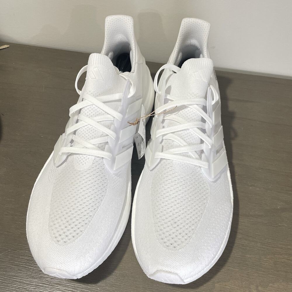 Adidas Mens Size 14 Shoes NEW Ultraboost 5 Running Triple White ID8813 - Picture 5 of 10